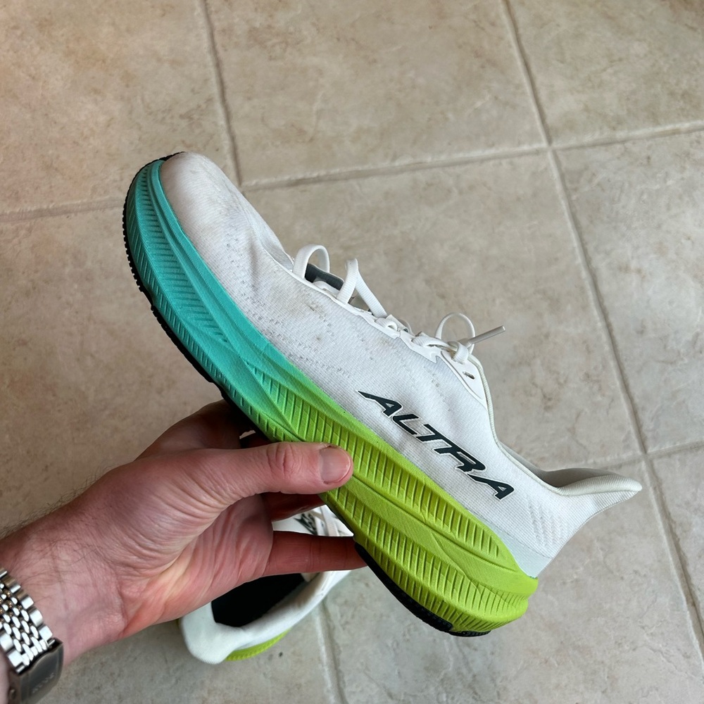 Altra Experience Flow 2